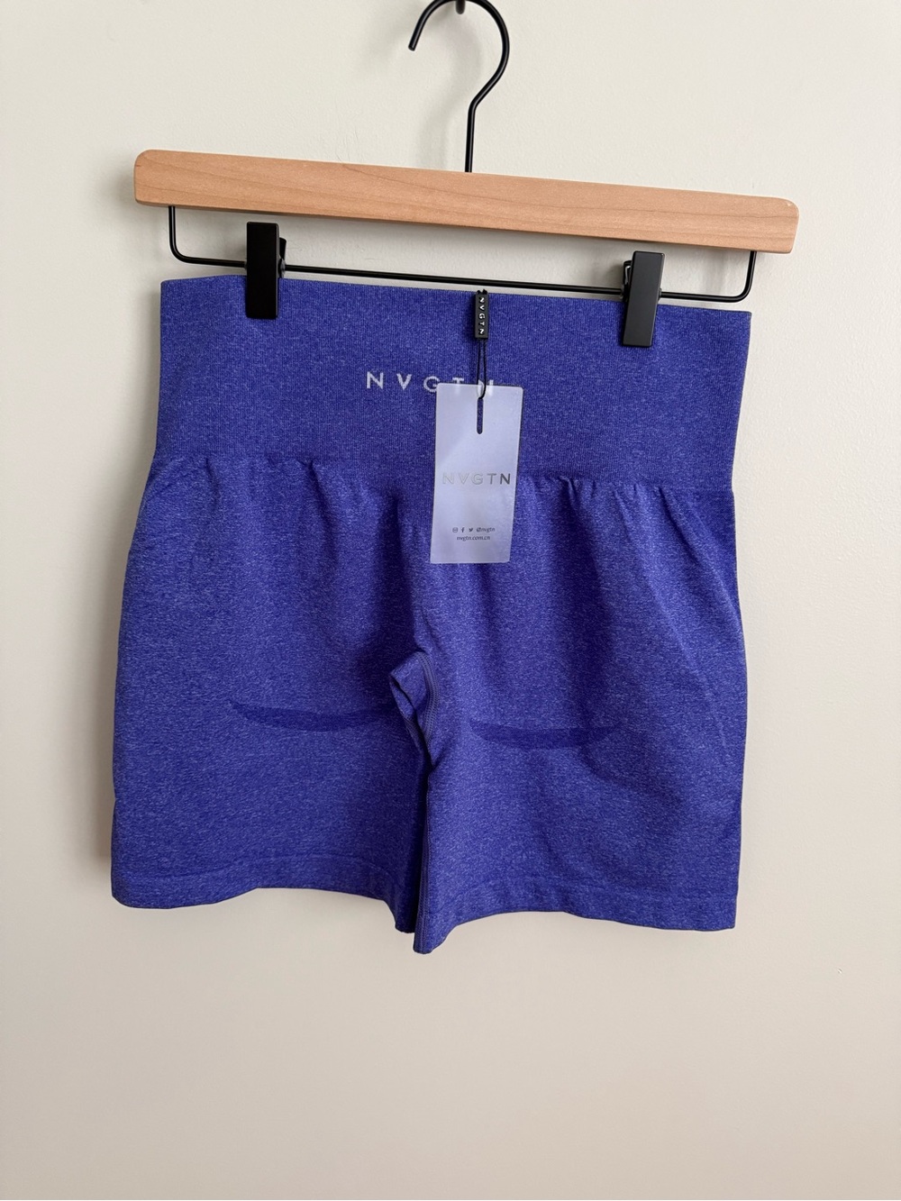 NWT NVGTN Pro Seamless Biker Shorts Large Electric Blue